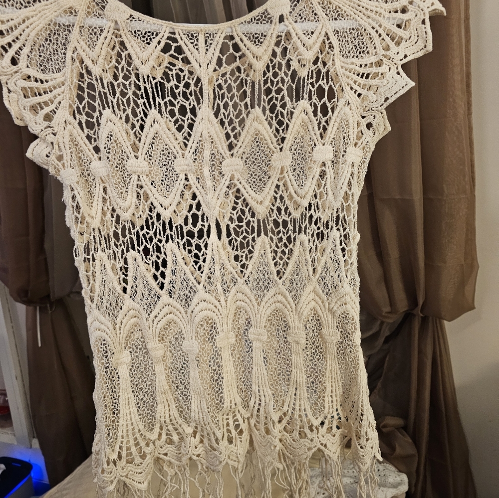 Various crochet Fringed And Ruffled Bundle - Picture 5 of 13